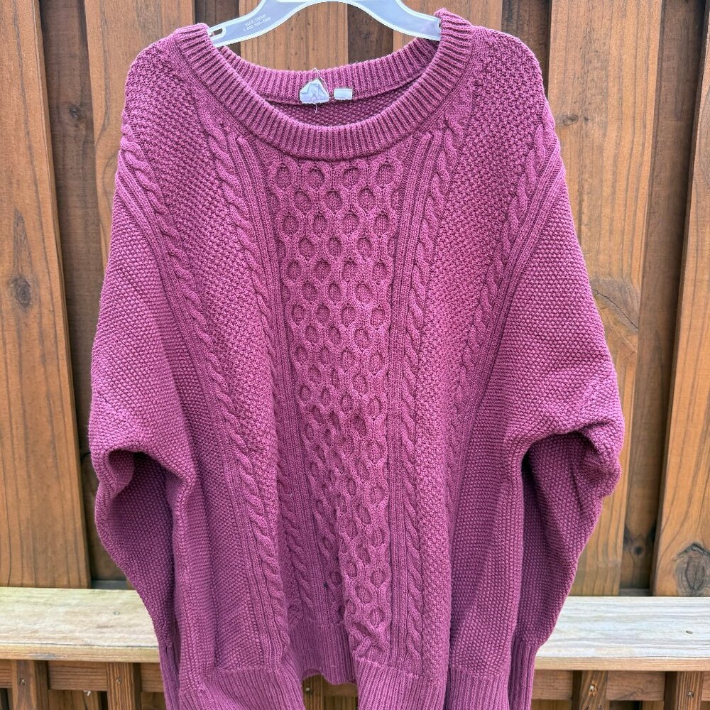 Maroon GAP sweater